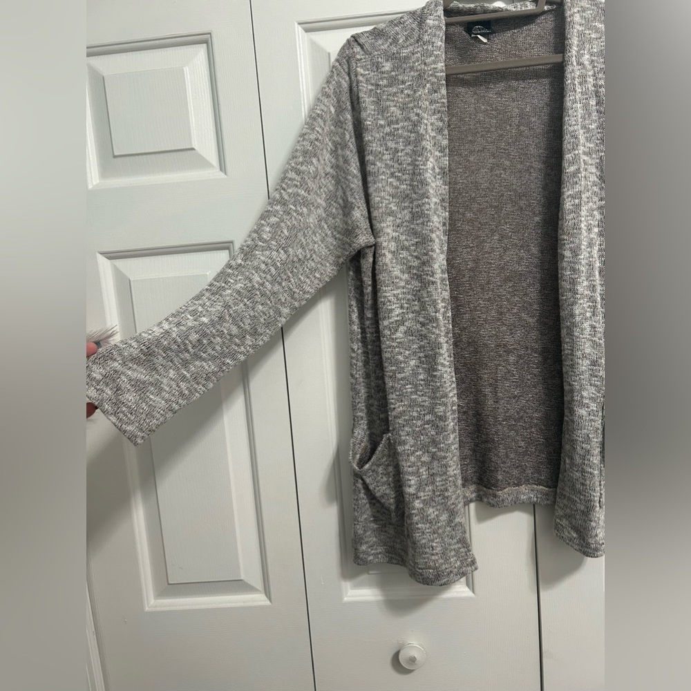 3 Cardigans - image 6